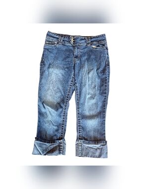 Vintage Y2k Angels Low Rise Jean Capris Size  6-8 Streetwear Medium Wash Cuff
